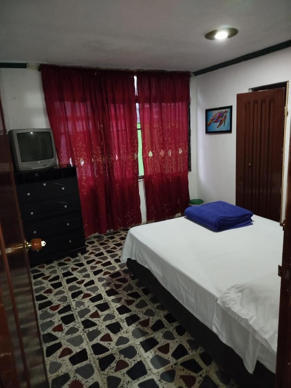 Hostal La 18 Pereira Eksteriør billede